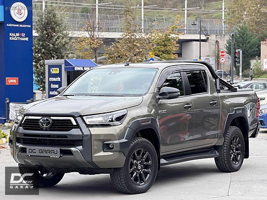 Vasıta / Arazi, SUV & Pickup / Toyota / Hilux / Invincible 2.4 4x4