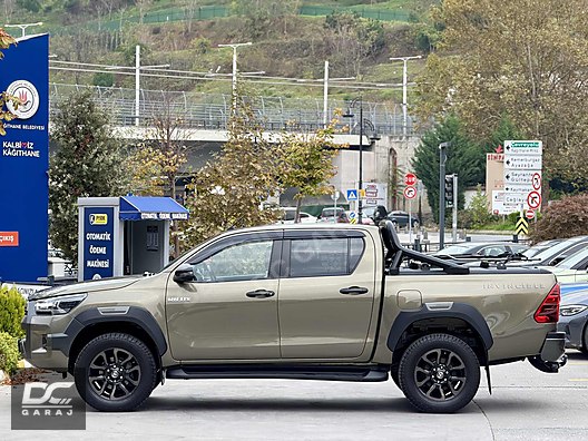 Vasıta / Arazi, SUV & Pickup / Toyota / Hilux / Invincible 2.4 4x4