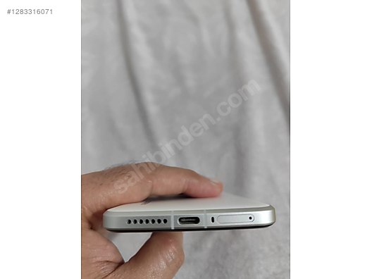 Used & Brand New Items / Cell Phones & Accessories / Cell Phones / Xiaomi / 15 Ultra