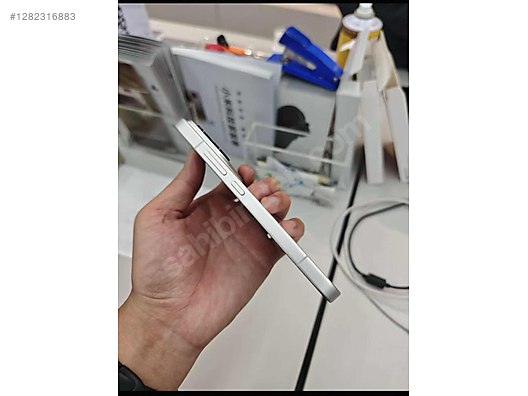 Used & Brand New Items / Cell Phones & Accessories / Cell Phones / Xiaomi / 17 Pro