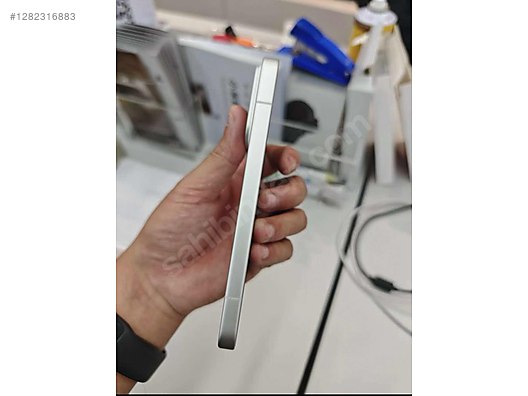 Used & Brand New Items / Cell Phones & Accessories / Cell Phones / Xiaomi / 17 Pro