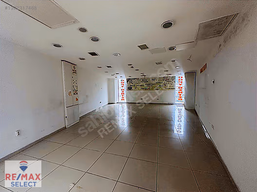 REMAX SELECT-DÜNYA TİCARET MERKEZİ- GİRİŞ KAT OFİS-BÜRO