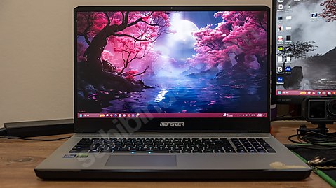 MONSTER TULPAR T7 V25.1 17,3 Gaming Laptop (Kutu, Çanta, Kılıf)