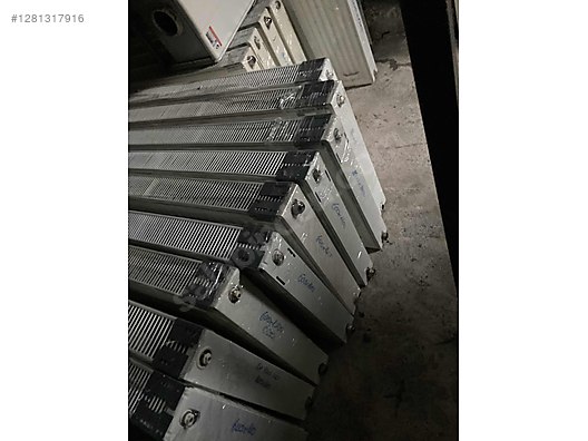 Used & Brand New Items / Garden & Home Improvement / Home Improvement / Heating / Central Heating Towel Radiator