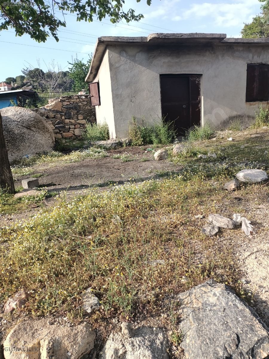 Çomakdağ Kızılağaç Mah.Satılık Taş Ev ve Bahçesi(Fiyat Düştü