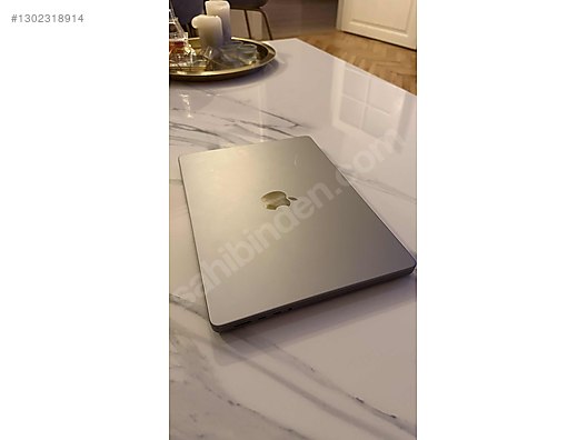 Apple Macbook / MacBook Pro 14 M1 Max / 32GB RAM / 1TB SSD