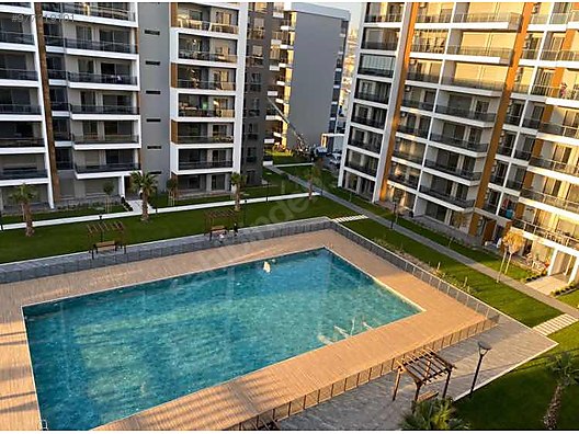 firsat atasehir modern de havuz ve peyzaj cephe 3 1 satilik daire ilanlari sahibinden com da 977319101