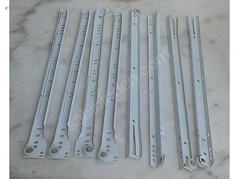 Sıfıra Yakın Toplam 4 Adet 45'lik Klasik Çekmece Rayı ve Kızağı