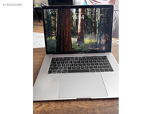 Apple Macbook / Apple MacBook Pro 15 2018 i7 16GB RAM 512GB SSD