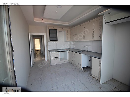 ONUR EMLAK KILINÇASLAN MAH. 3+1 SİTE İÇİ KAPALI OTOPARK ARA KAT #1251320505