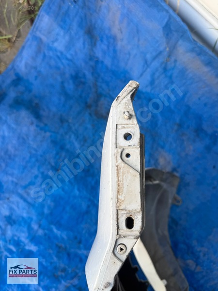 Mercedes C Tampon (Ön)