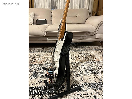 Squier Elektro Gitar