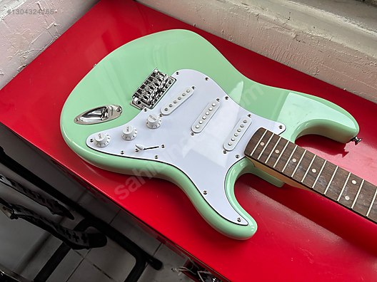 Squier Affinity Strat Surf Green on sahibinden.com - 1304324166