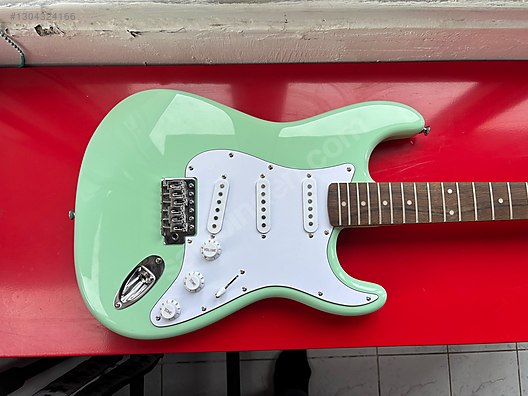 Squier Affinity Strat Surf Green on sahibinden.com - 1304324166