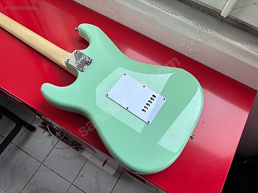 Squier Affinity Strat Surf Green on sahibinden.com - 1304324166