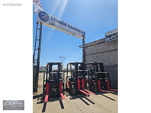 Machinery / Industrial / Carrying & Stacking Equipment / Forklifts / For Sale / Halterlift