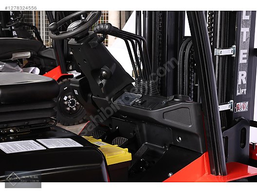 Machinery / Industrial / Carrying & Stacking Equipment / Forklifts / For Sale / Halterlift