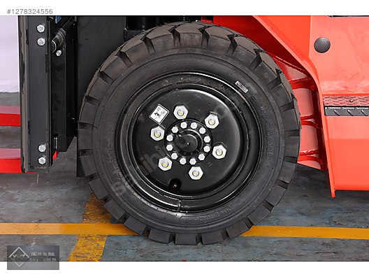 Machinery / Industrial / Carrying & Stacking Equipment / Forklifts / For Sale / Halterlift