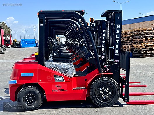 Machinery / Industrial / Carrying & Stacking Equipment / Forklifts / For Sale / Halterlift