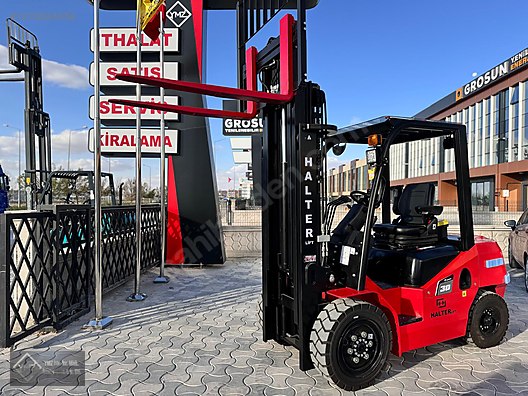 Machinery / Industrial / Carrying & Stacking Equipment / Forklifts / For Sale / Halterlift