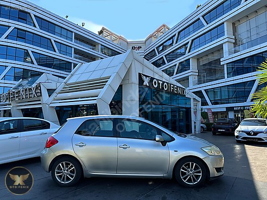 OTOFENİX 2009 TOYOTA AURIS 1.4 D-4D BLUE MANUEL 303.000 KM