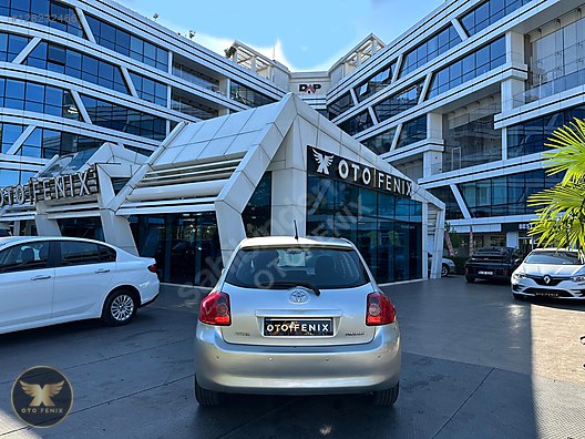 OTOFENİX 2009 TOYOTA AURIS 1.4 D-4D BLUE MANUEL 303.000 KM