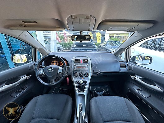 OTOFENİX 2009 TOYOTA AURIS 1.4 D-4D BLUE MANUEL 303.000 KM