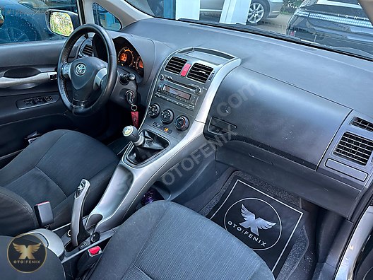 OTOFENİX 2009 TOYOTA AURIS 1.4 D-4D BLUE MANUEL 303.000 KM