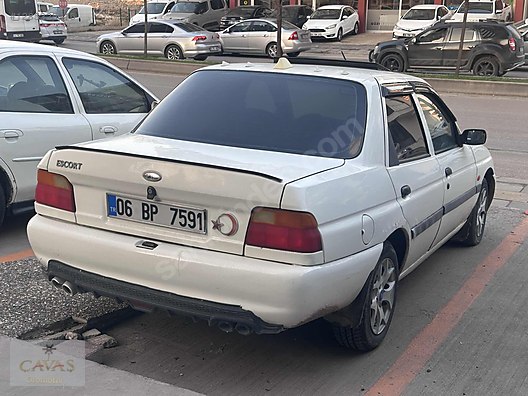 Vasıta / Otomobil / Ford / Escort / 1.6 / CL