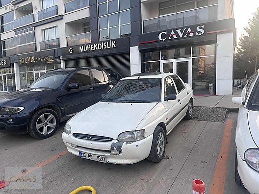 Vasıta / Otomobil / Ford / Escort / 1.6 / CL
