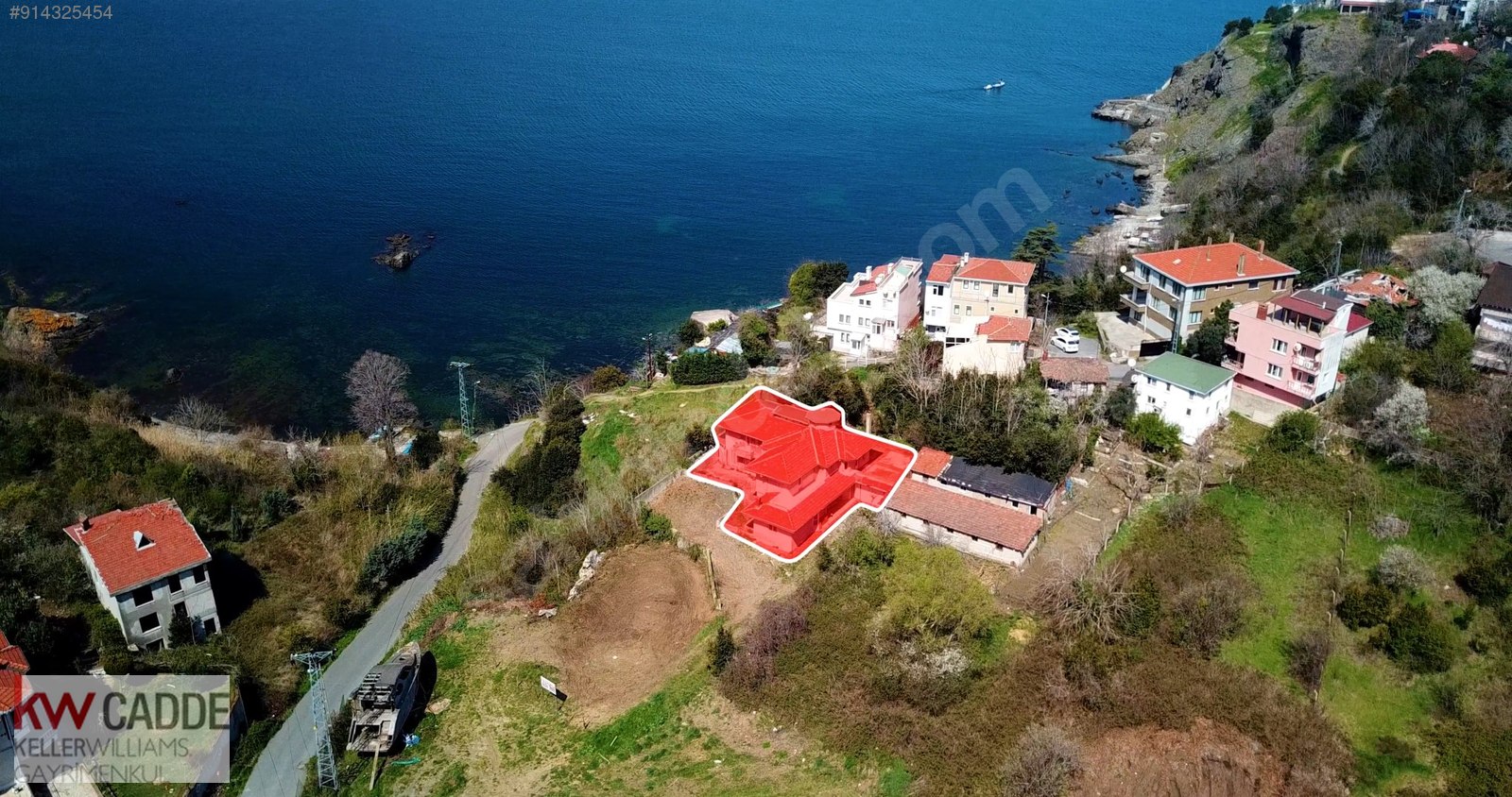 ANADOLU FENER GENİŞ BAHÇELİ 5+1 MÜSTAKİL VİLLA DENİZ YAKIN 480M2