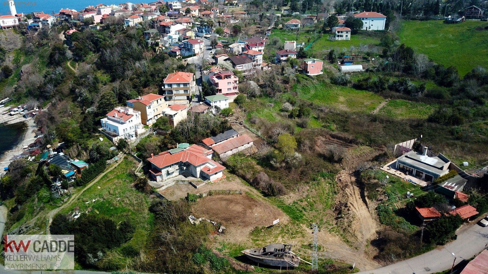 ANADOLU FENER GENİŞ BAHÇELİ 5+1 MÜSTAKİL VİLLA DENİZ YAKIN 480M2