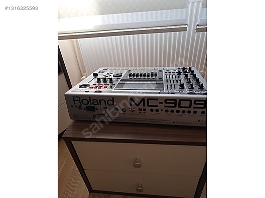 Roland mc 909 groovebox tertemiz - Synthesizer ve Tuşlu Çalgılar