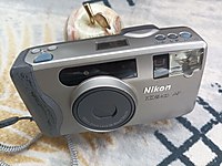 Nikon Zoom 400:AF Analog Fotoğraf Makinesi