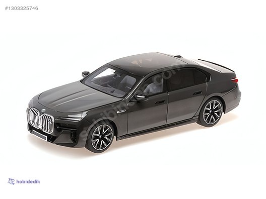 Minichamps Diecast Model 1:18 BMW Araba - 1303325746