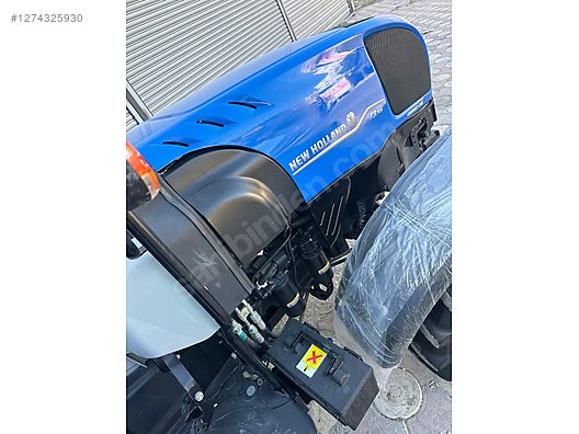 Machinery / Agricultural Machines / Tractors / New Holland / T3.70S