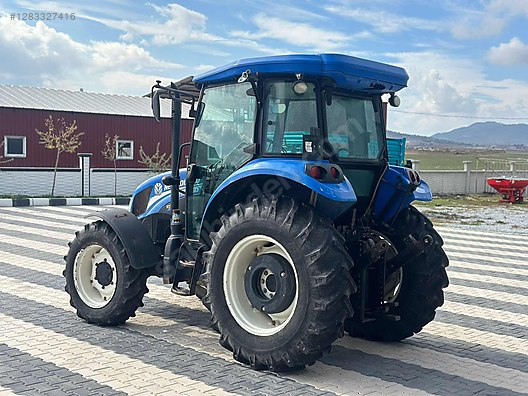 Machinery / Agricultural Machines / Tractors / New Holland / TD65D