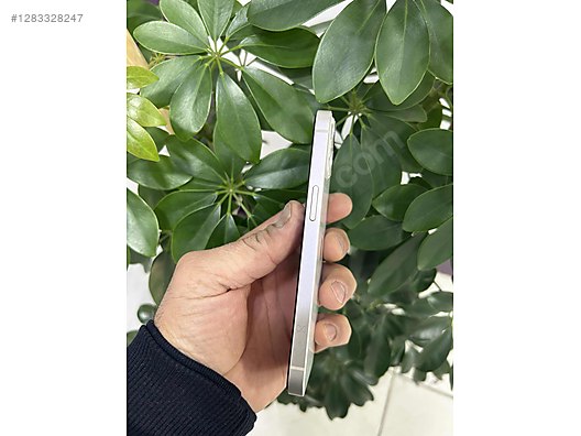 Used & Brand New Items / Cell Phones & Accessories / Cell Phones / Apple / iPhone 13