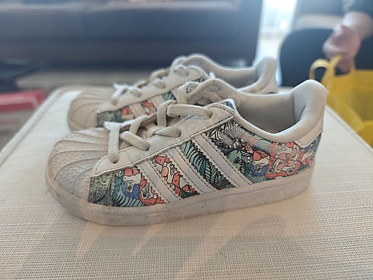 Superstar adidas 32 on sale