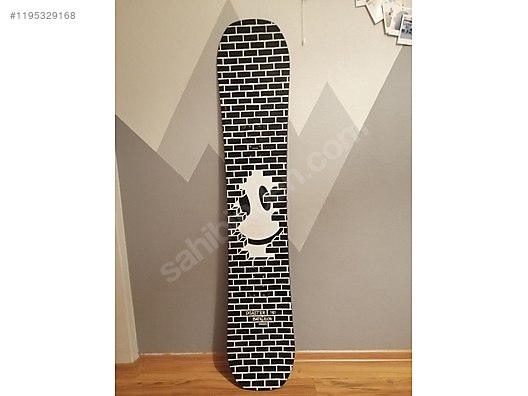 Bataleon Disaster Men's snowboard 2023 | Bataleon™ – Bataleon US