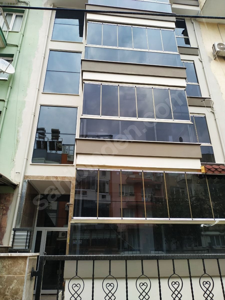 Ödemiş Salıpazarı 2mutfak 3banyo 350Mt2 ultralüx dubleks satılık