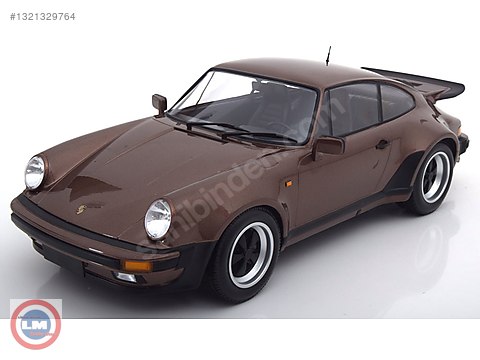 Minichamps Diecast Model 1:12 Porsche Araba - 1321329764