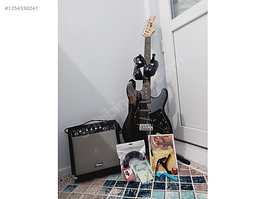 İkinci El ve Sıfır Alışveriş / Müzik / Müzik Aletleri / Telli Çalgılar / Gitar / Elektro