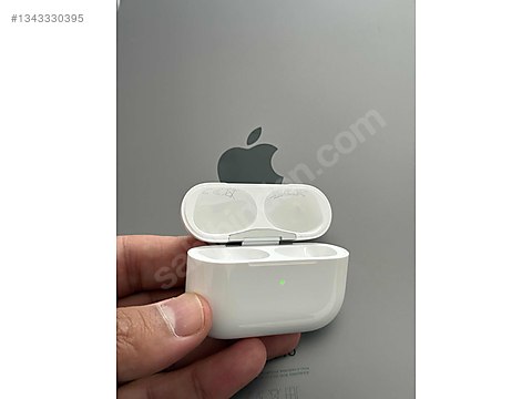AirPods Pro 2. Nesil Şarj Kutusu TypeC-LİGHTNİNG Giriş sahibinden