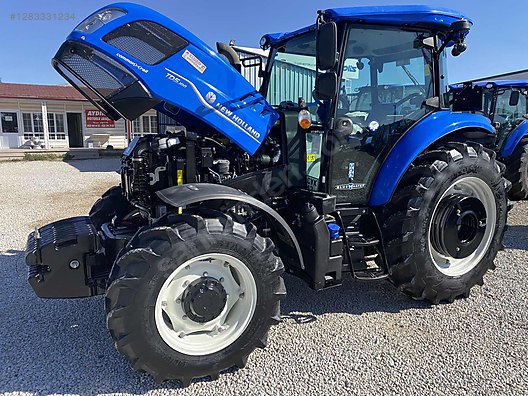Machinery / Agricultural Machines / Tractors / New Holland / TD5.100