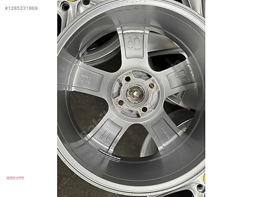 Vehicle Parts / Automotive Equipment / Rims & Tires / Rims
