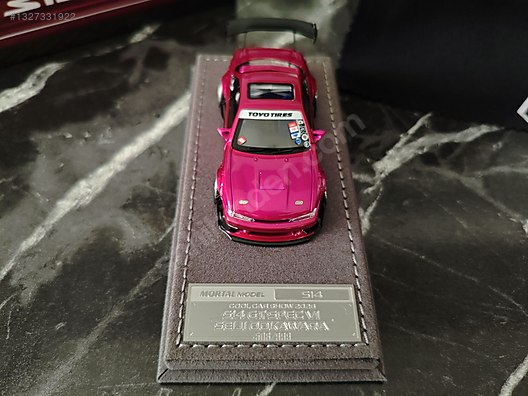 Mortal Diecast Model 1:64 Nissan Araba - 1327331922