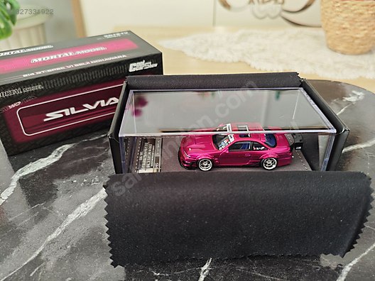 Mortal Diecast Model 1:64 Nissan Araba - 1327331922