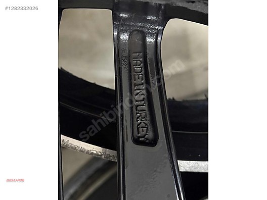 Vehicle Parts / Automotive Equipment / Rims & Tires / Rims