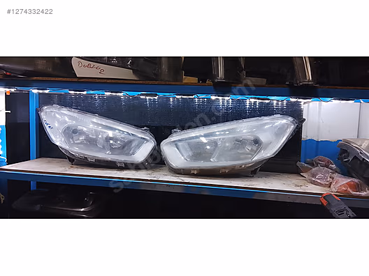 FORD COURİER SAĞ SOL FAR ORJ TAKIM FİYATIDIR - Ford Far Fotoğrafı
